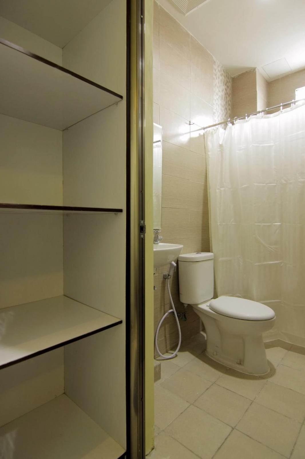 Dekost Madiun Hotell Exteriör bild