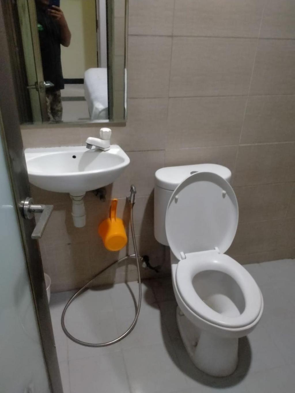 Dekost Madiun Hotell Exteriör bild